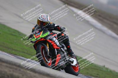 media/Nov-29-2025-TrackDaz (Sat) [[10ae2d9bce]]/B Group/Session 3 (Outside Grapevine)/